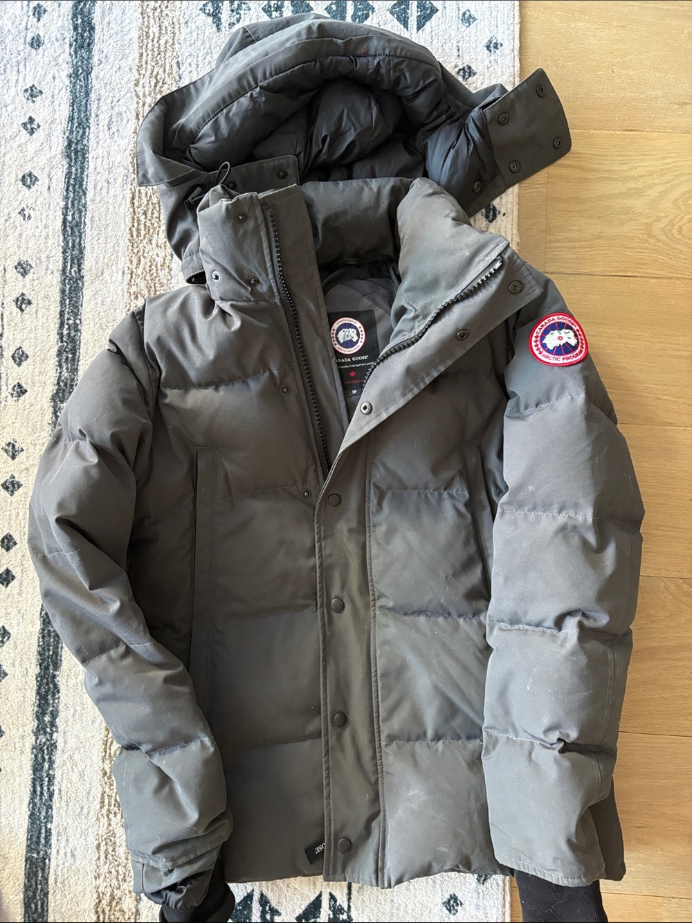 Canada Goose Men's Charcoal Gray Puffer Parka